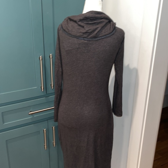 NWT Chelsea28 Off The Shoulder Long Sleeve Midi Dress Grey Dark Charcoal Heather - Picture 7 of 8